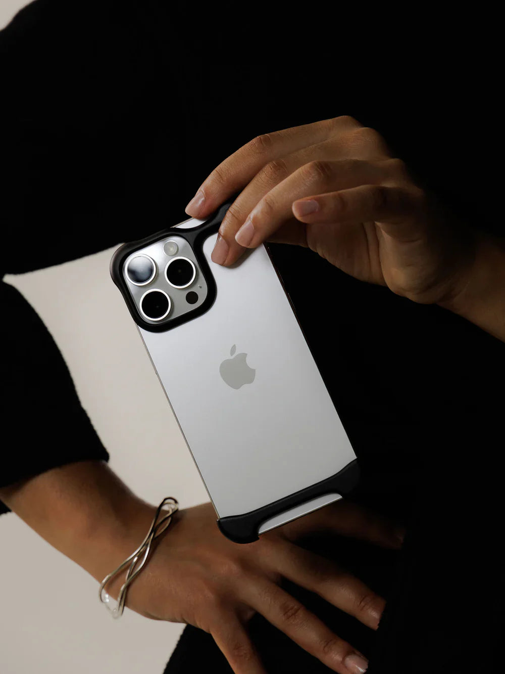 AXIS Pulse Bumper Case (SILVER)